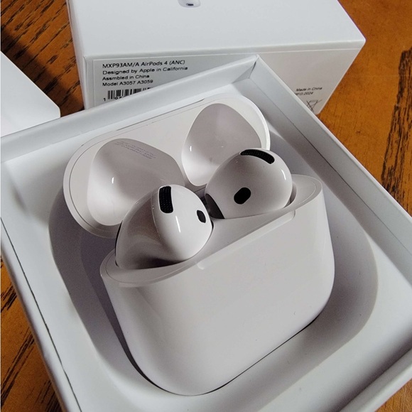 NEW AUTHENTIC Apple AirPods (4th generation) with Active Noise Cancellation